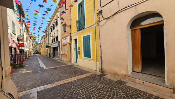 Local à usage de magasin entièrement rénové hypercentre Ferrières