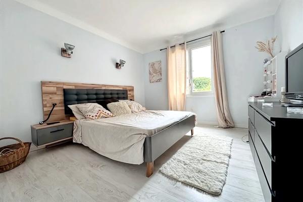 Sorgues (84700) Maison Sorgues 7 pièce(s) 180 m2