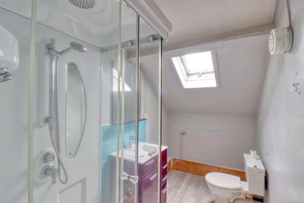 Maison en pierre 3 pièces avec vue dégagée à petit prix à Messeix, Puy-de-Dôme