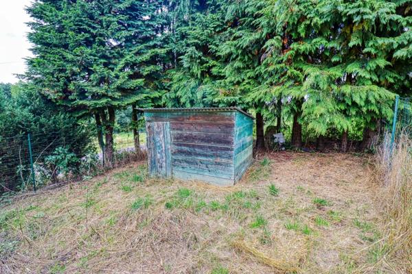 Maison en pierre 3 pièces avec vue dégagée à petit prix à Messeix, Puy-de-Dôme