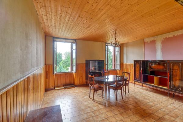 Maison en pierre 3 pièces avec vue dégagée à petit prix à Messeix, Puy-de-Dôme