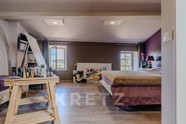 Domaine de prestige de 560 m² habitables – 50 hectares – 5 suites parentales – Piscine – Dépendances