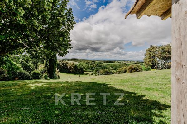 Domaine de prestige de 560 m² habitables – 50 hectares – 5 suites parentales – Piscine – Dépendances