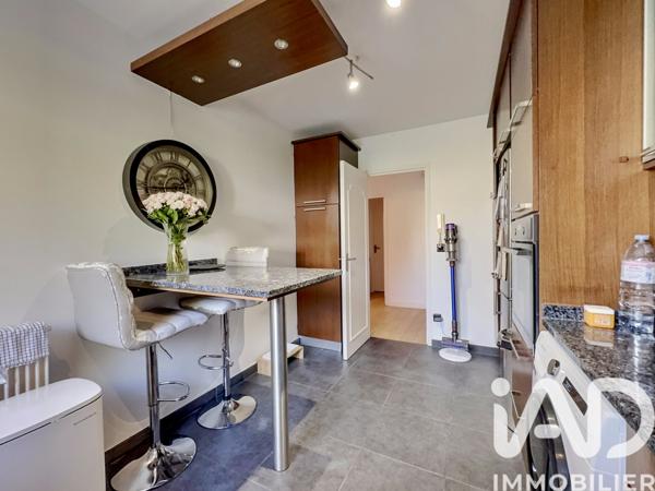 Appartement à vendre 4 pièces 80 m² Bougival