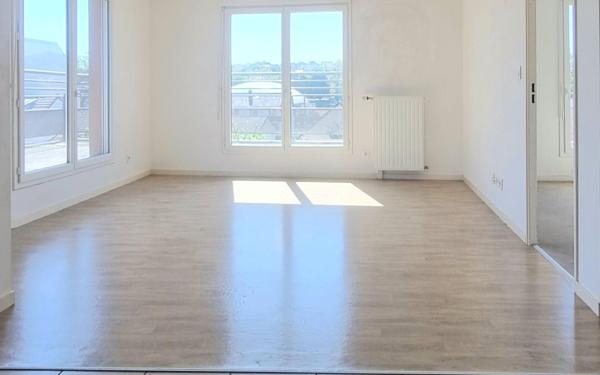 Appartement à vendre    3 pièces • 62,70 m2 Rosny-sous-Bois