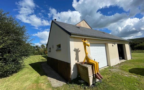 Maison à vendre    11 pièces •  Doville