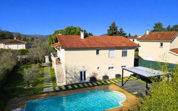 Maison à vendre    5 pièces • 127,26 m2 Grézieu-la-Varenne