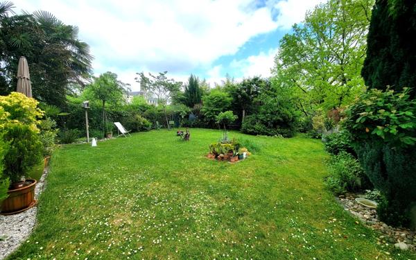 Appartement à vendre    5 pièces • 121 m2 Pau