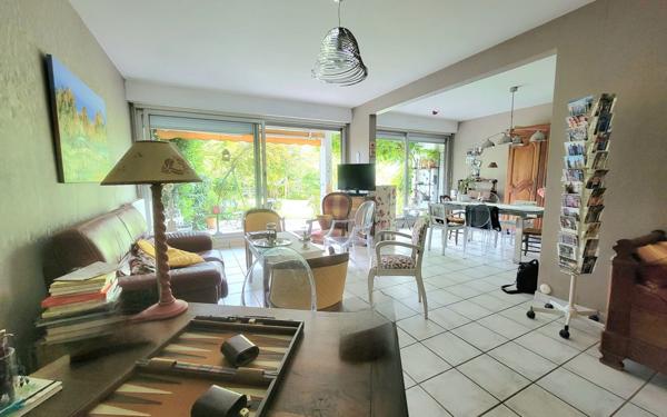 Appartement à vendre    5 pièces • 121 m2 Pau