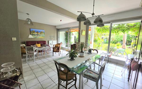 Appartement à vendre    5 pièces • 121 m2 Pau