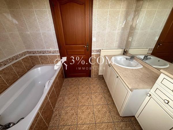 Maison 5 pièce(s) 3 chambre(s) 125 m²