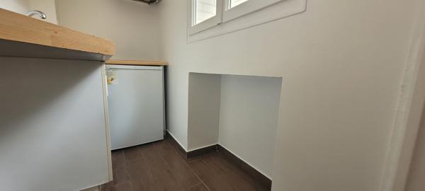 Courbevoie (92400) Appartement T2 plein de charme à COURBEVOIE