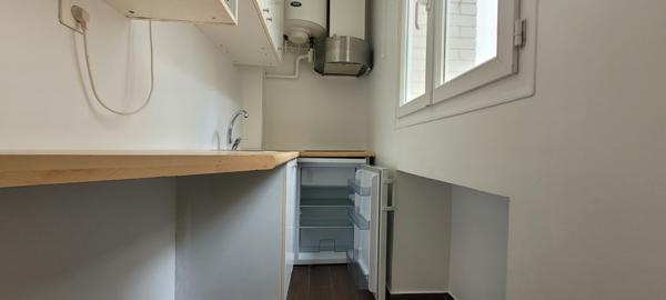 Courbevoie (92400) Appartement T2 plein de charme à COURBEVOIE