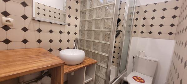 Courbevoie (92400) Appartement T2 plein de charme à COURBEVOIE