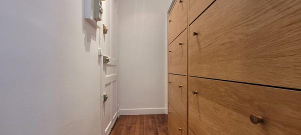 Courbevoie (92400) Appartement T2 plein de charme à COURBEVOIE