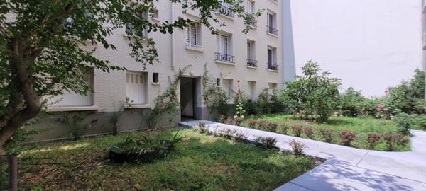 Courbevoie (92400) Appartement T2 plein de charme à COURBEVOIE