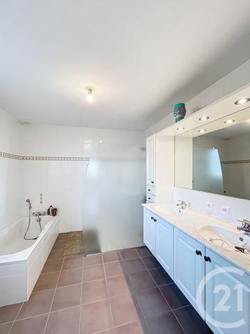 Maison à vendre  10 pièces - 296,06 m2 YSSINGEAUX - 43