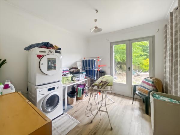 GRANDE MAISON DE PLAIN PIED AU PARC FEAU A MERIGNAC GIRONDE