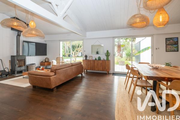 Maison à vendre 6 pièces 191 m² Sainte-Marie-de-Ré