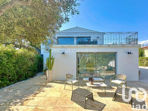 Maison à vendre 7 pièces 119 m² Sanary-sur-Mer