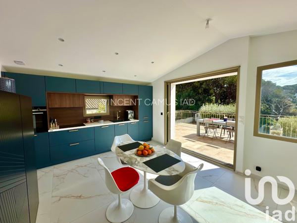 Maison à vendre 7 pièces 119 m² Sanary-sur-Mer