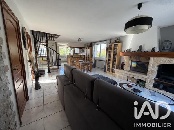 Maison à vendre 6 pièces 148 m² Saint-Chamond