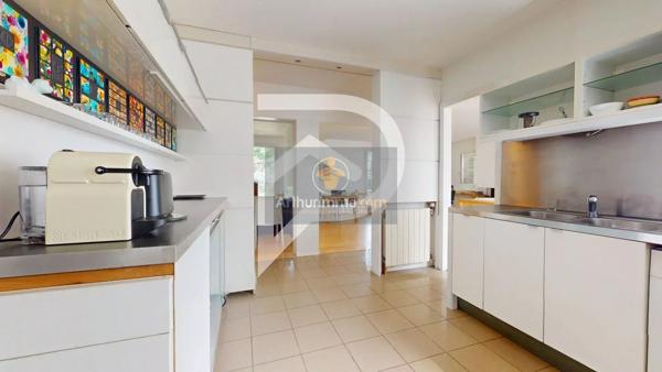 Vente                                                      Maison
                        
                     7 pièces                      155 m2                     à Verneuil-sur-Seine