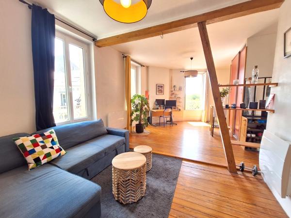Appartement
         3 pièces
        - 48 m² Exclusivité 155 000 € *