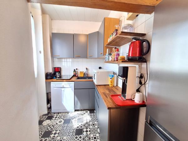 Appartement
         3 pièces
        - 48 m² Exclusivité 155 000 € *