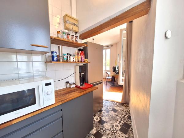 Appartement
         3 pièces
        - 48 m² Exclusivité 155 000 € *