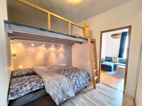 Appartement
         3 pièces
        - 48 m² Exclusivité 155 000 € *