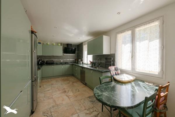 Maison 448 232 € Bezons 6 p 180 m² DPE C