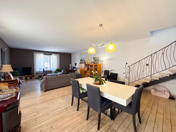 Maison 6 pièce(s) 4 chambre(s) 200 m²