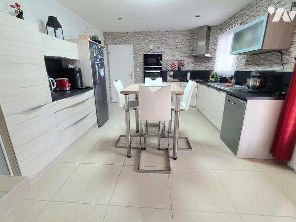 Pierrelatte - Maison sur 2 Niveaux.