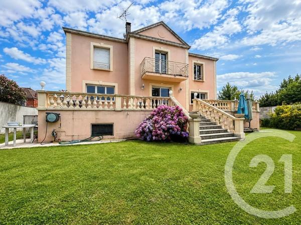 Maison à vendre  12 pièces - 365,27 m 2   LE VESINET  - 78