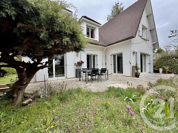 Maison à vendre  12 pièces - 365,27 m 2   LE VESINET  - 78