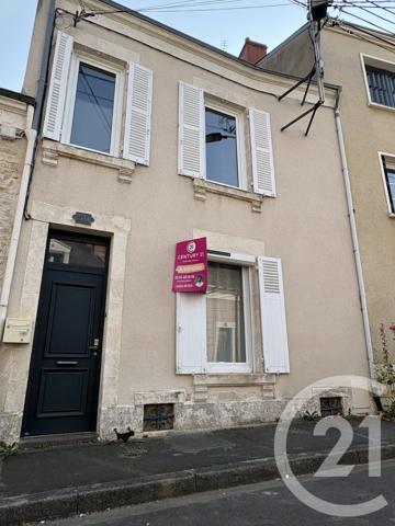 Maison à vendre  4 pièces - 148 m 2   CHATEAUROUX  - 36