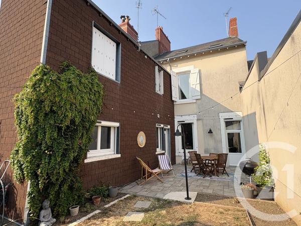 Maison à vendre  4 pièces - 148 m 2   CHATEAUROUX  - 36