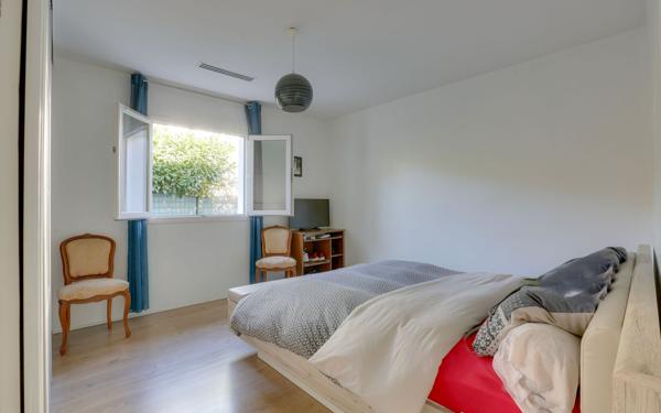 Maison à vendre    4 pièces •  Ustaritz