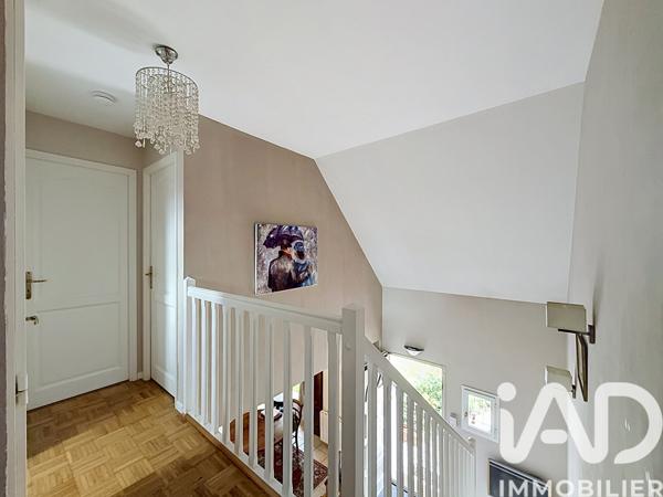 Maison à vendre 7 pièces 146 m² Magny-les-Hameaux