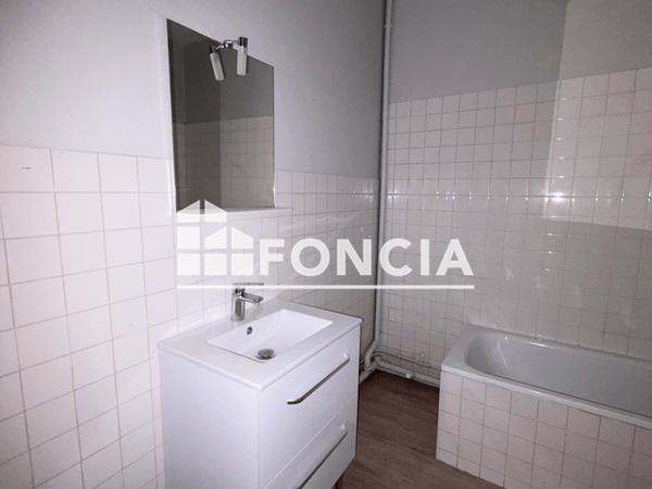Location Appartement 3 pièces 67.65 m² - 15 RUE DE GENEVE Angouleme 16000