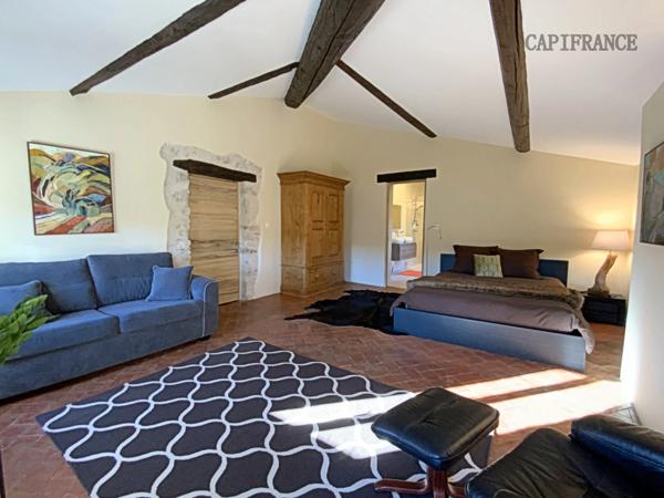 Domaine dans le Luberon - 2,6 ha - 1100 m2 - à vocation de tourisme de luxe et événementiel