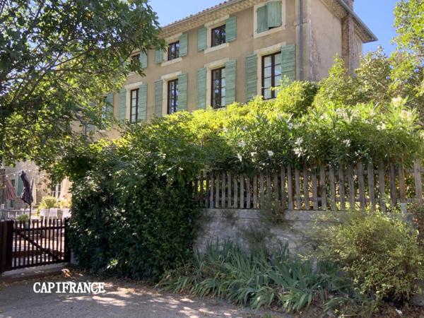 Domaine dans le Luberon - 2,6 ha - 1100 m2 - à vocation de tourisme de luxe et événementiel