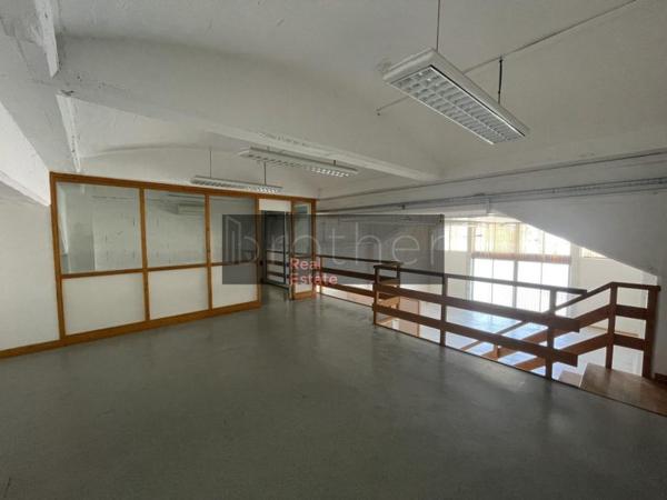 Bureau de 536 m² à louer à Bordeaux Bassins A Flot