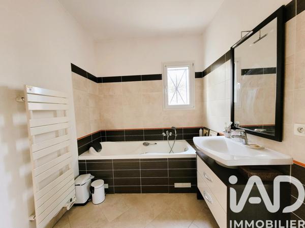 Maison à vendre 10 pièces 262 m² Saint-Arnoult-en-Yvelines