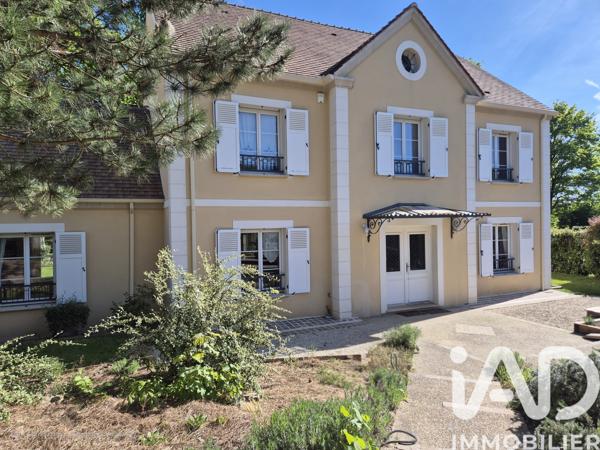 Maison à vendre 10 pièces 262 m² Saint-Arnoult-en-Yvelines