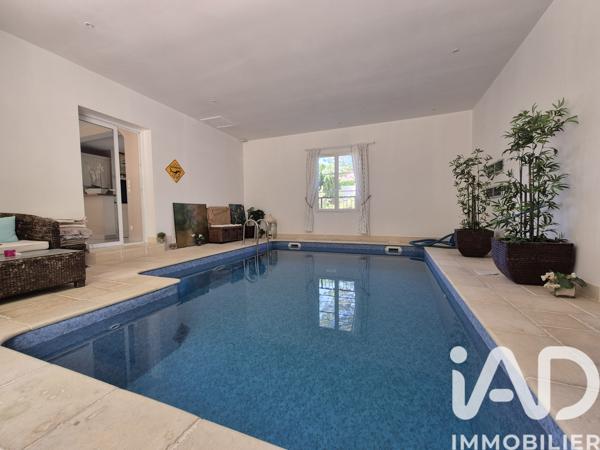 Maison à vendre 10 pièces 262 m² Saint-Arnoult-en-Yvelines
