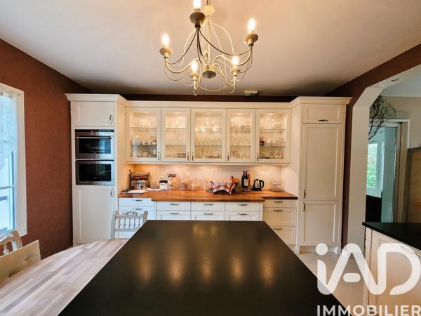 Maison à vendre 10 pièces 262 m² Saint-Arnoult-en-Yvelines
