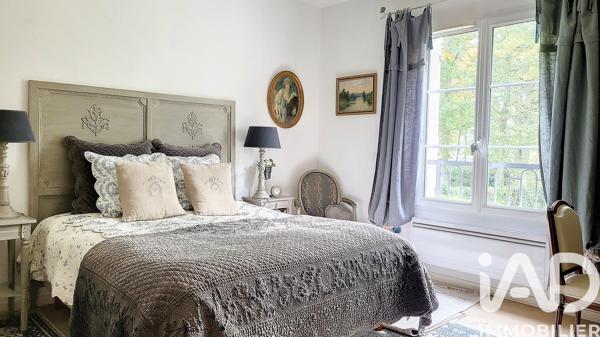 Maison à vendre 10 pièces 262 m² Saint-Arnoult-en-Yvelines
