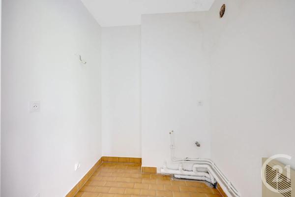 Appartement F1 à vendre  1 pièce - 32,89 m 2   MONTROUGE  - 92